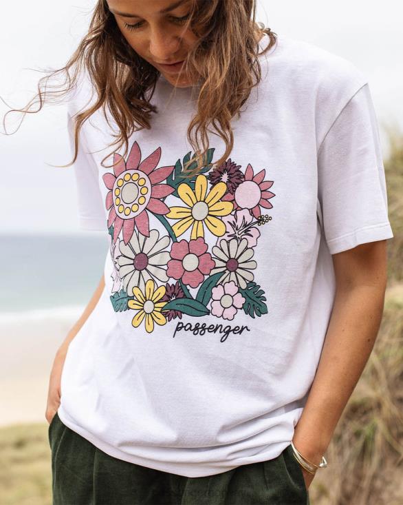 Passenger kvinner floral bloom resirkulert bomull oversized t-skjorte hvit 06024989
