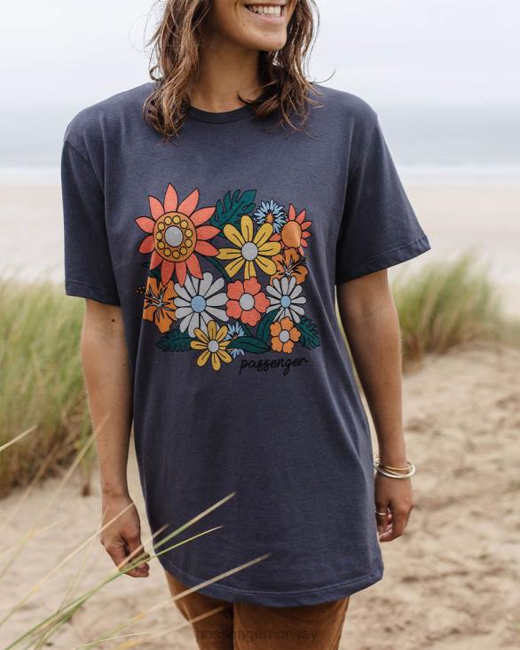 Passenger kvinner floral bloom resirkulert bomull oversized t-skjorte kull 06024990