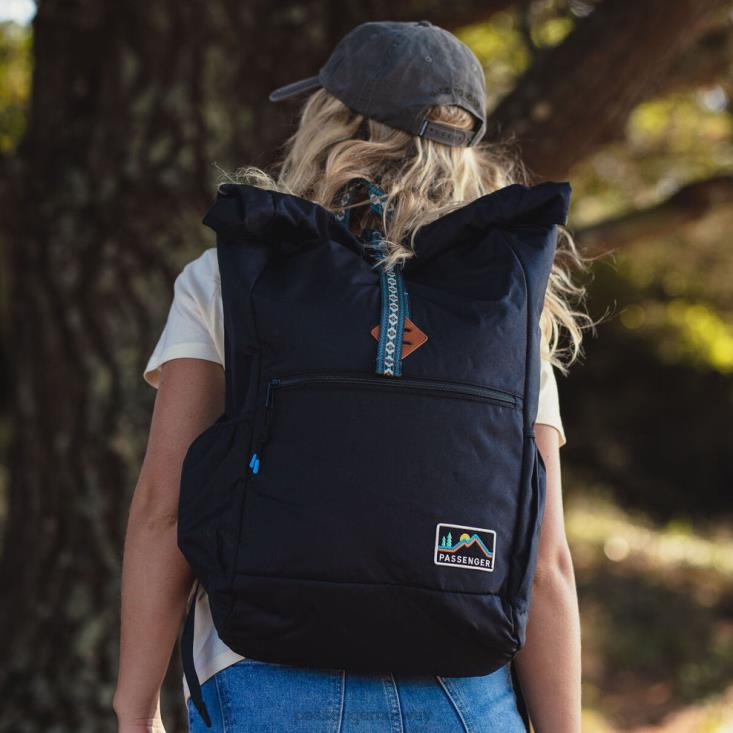 Passenger unisex rolltop kjøler resirkulert 32l sort 06024623